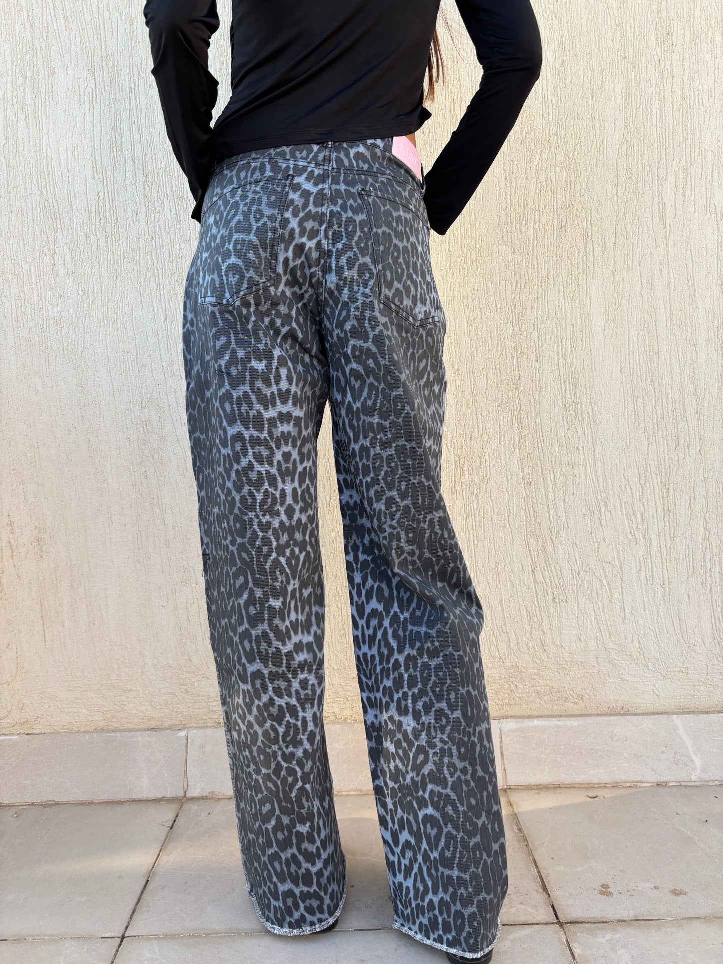 Sequins cheetah denim